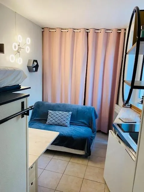 Studio Marais Square Du Temple Parking Paris France